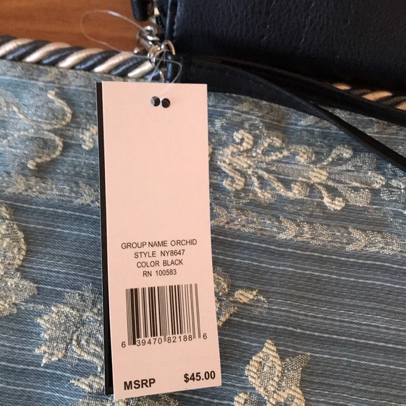 NICOLE MILLER BLACK WALLET/WRISTLET RETAIL 45 NWT - Picture 2 of 7